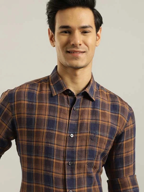 Indian Terrain Men Checkered Brown Shirt